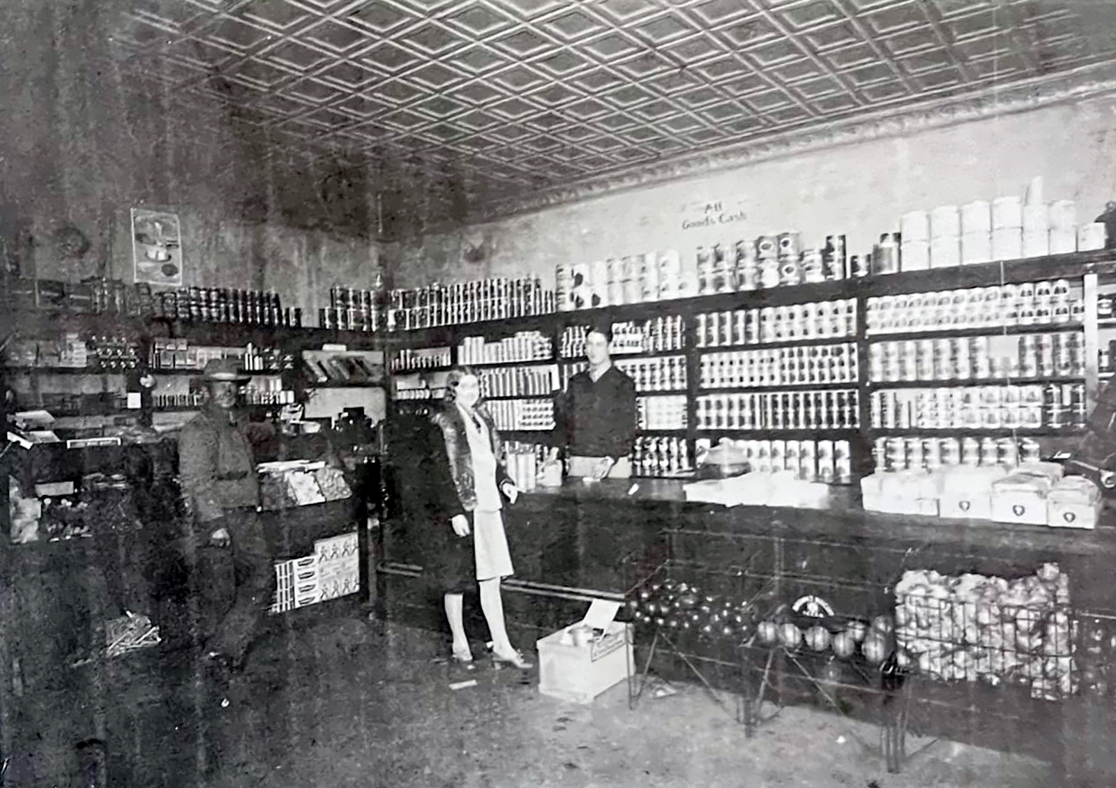 Bryant Link Grocery in 1929