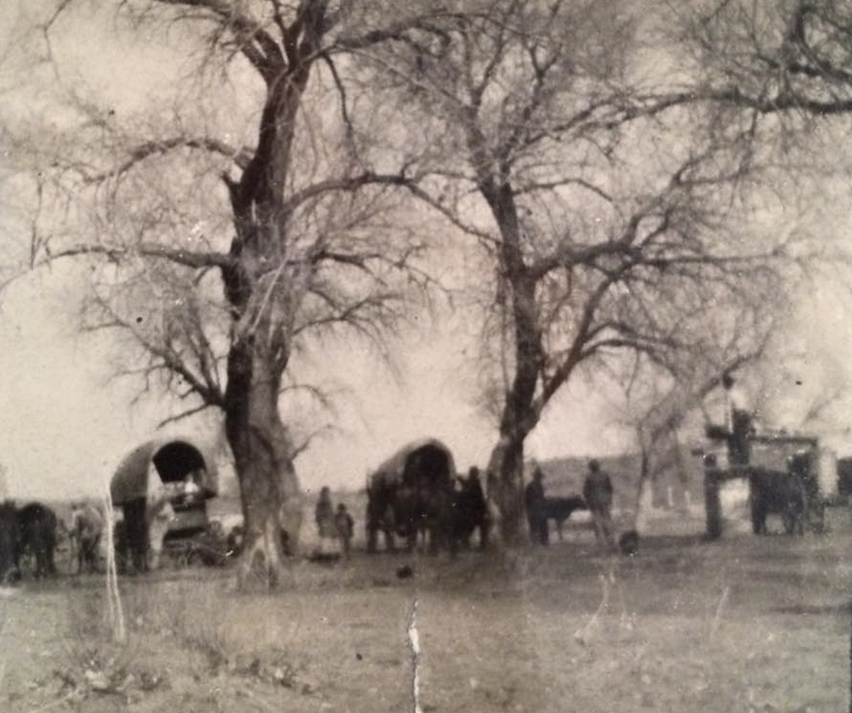 Carouth Family Traveling to Terry County through Roaring Springs 1922