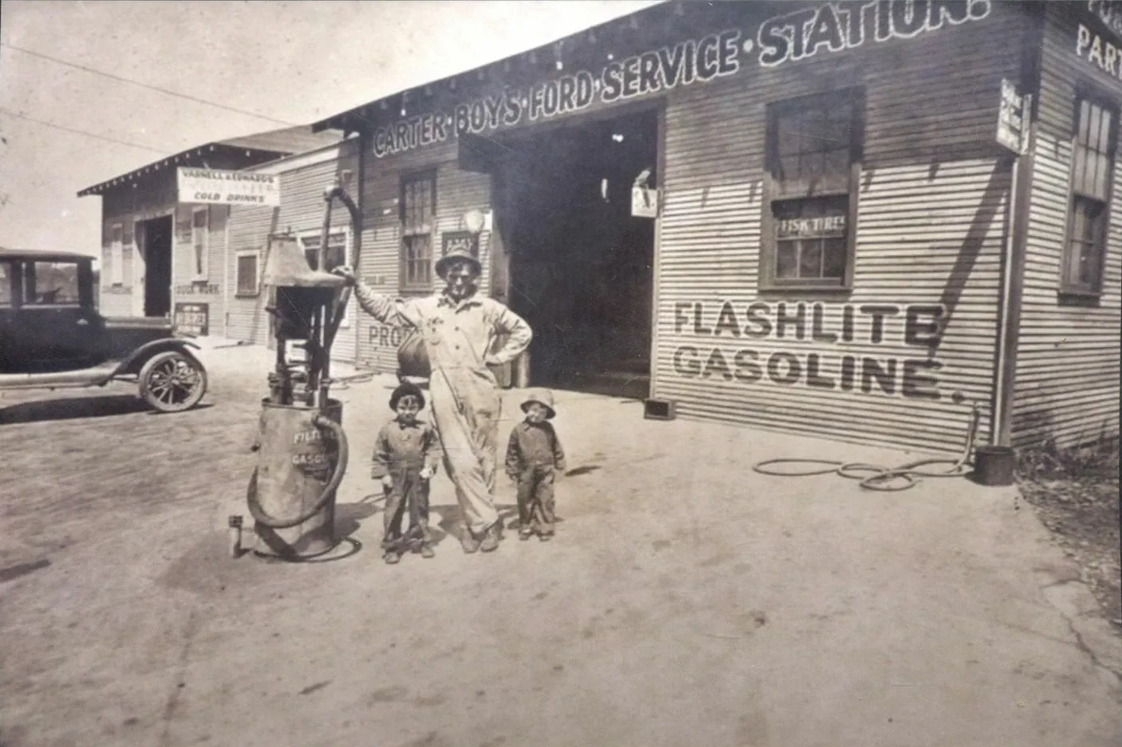 Carter Boys Ford Service Station