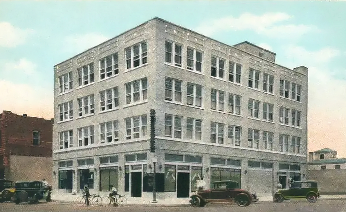 Doscher Building in Sweetwater in 1930s