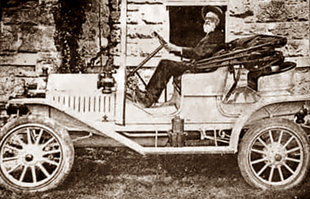 Sheriff W.D.C. Burney Shows Off New Car