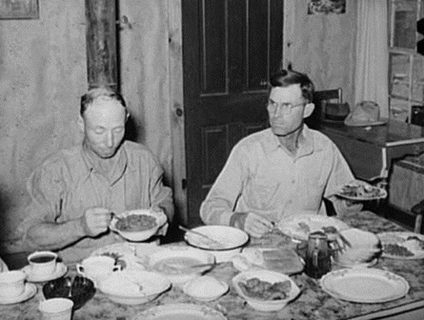 Ranch Family Shares Dinner with Family and Friends