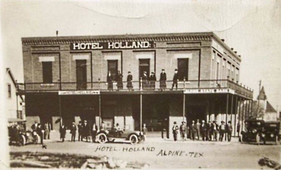 Hotel Holland in Alpine in 1915
