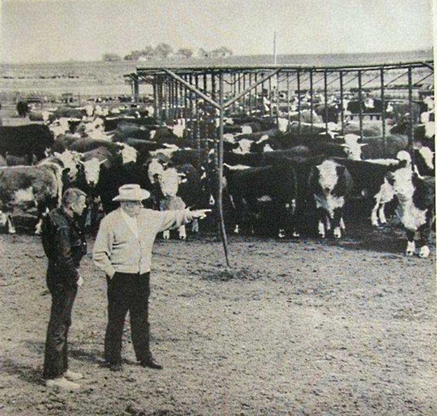Jim & Ben Davidson of Sudan in 1966