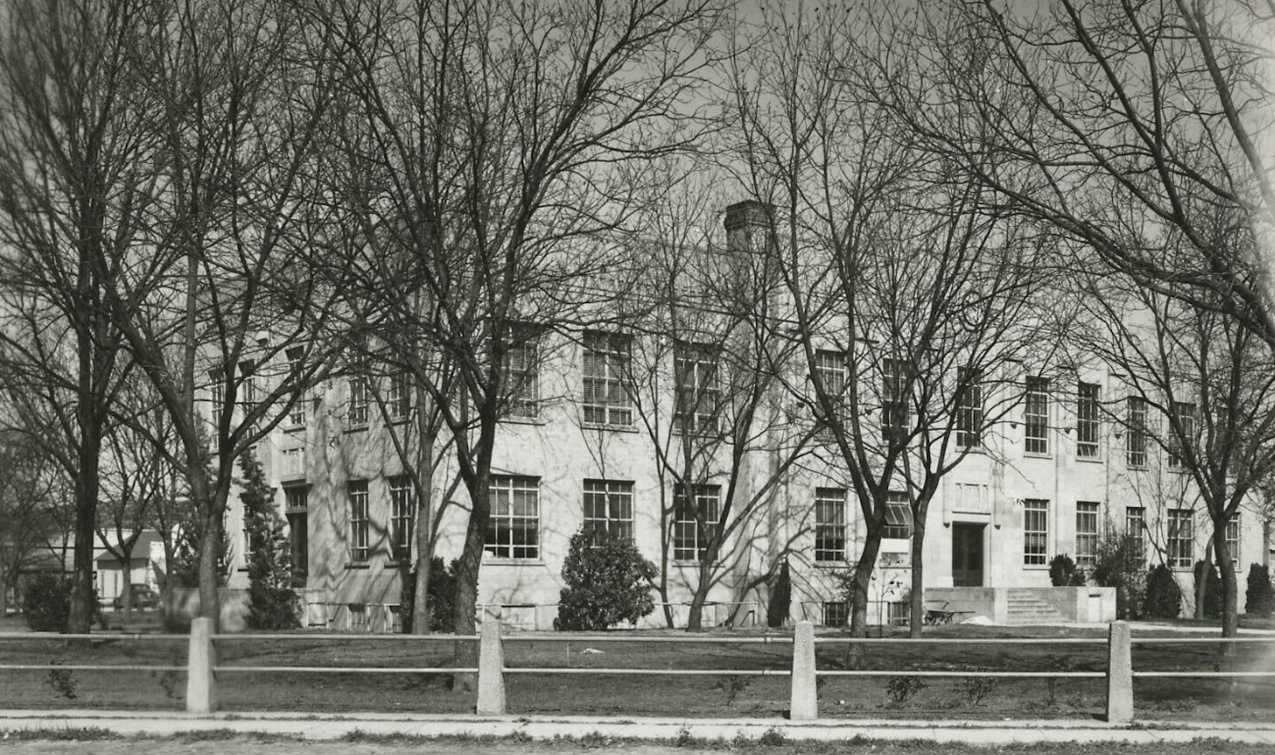 Kimble County Courthouse in 1940s