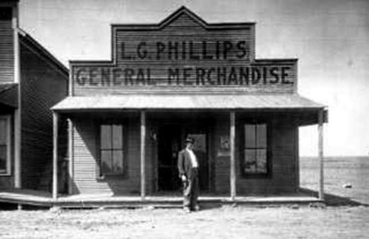 L. G. Phillips Store in O'Donnell in 1911