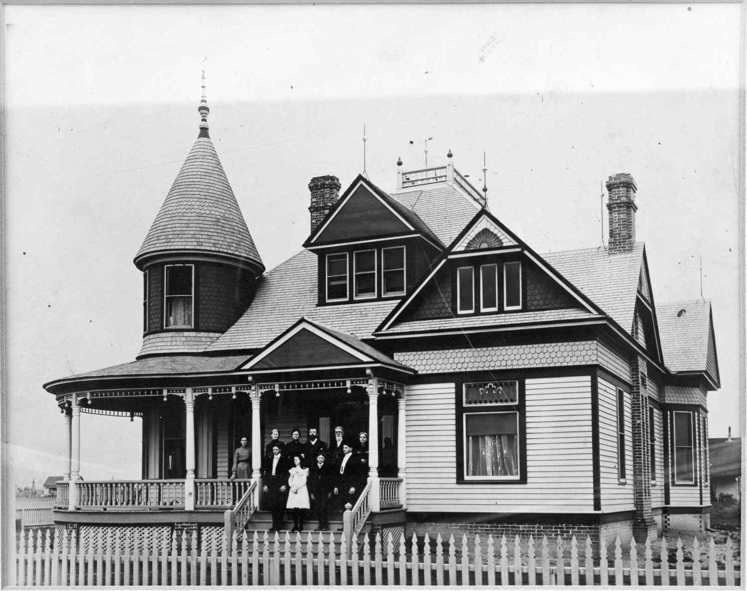 L.T. Lester House in 1906