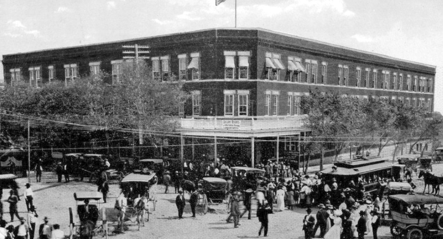 Landon Hotel San Angelo, Texas in 1909
