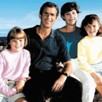 Laura and George W. Bush with their daughters Jenna and Barbara Bush 1990