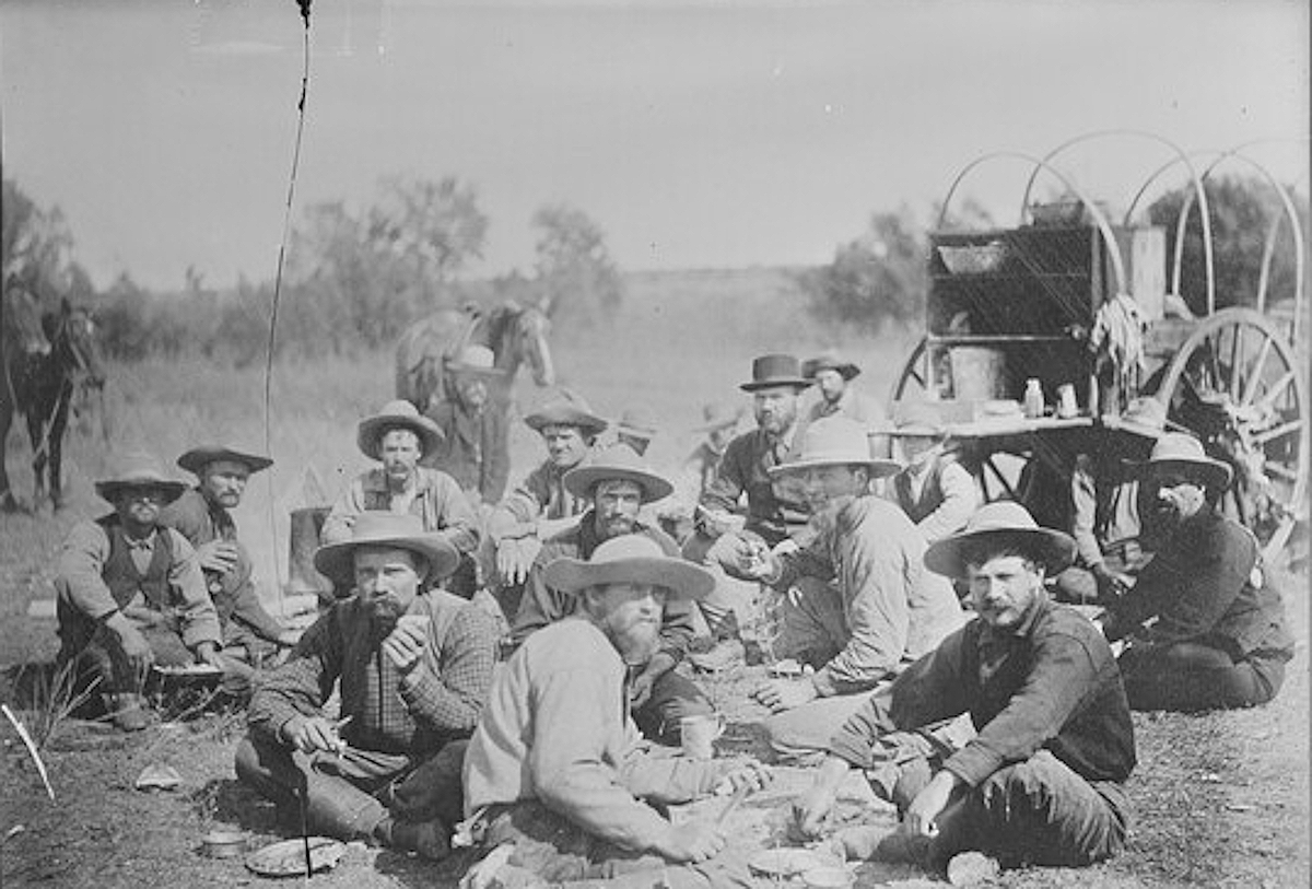 Matador Cowboys Eating