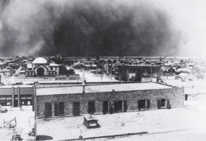 Huge Sandstorm Approaching Midland Texas in 1918