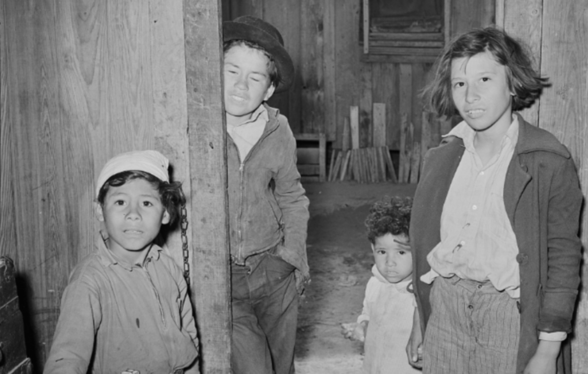 Migrant Children in Crystal City in 1939