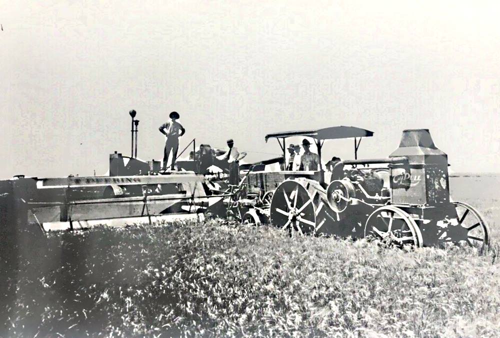 Oil Pull Tractor Pulls Combine in Deaf Smith County