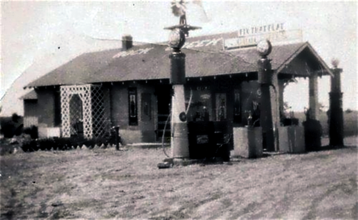 Original Rock Creek Store in 1920s