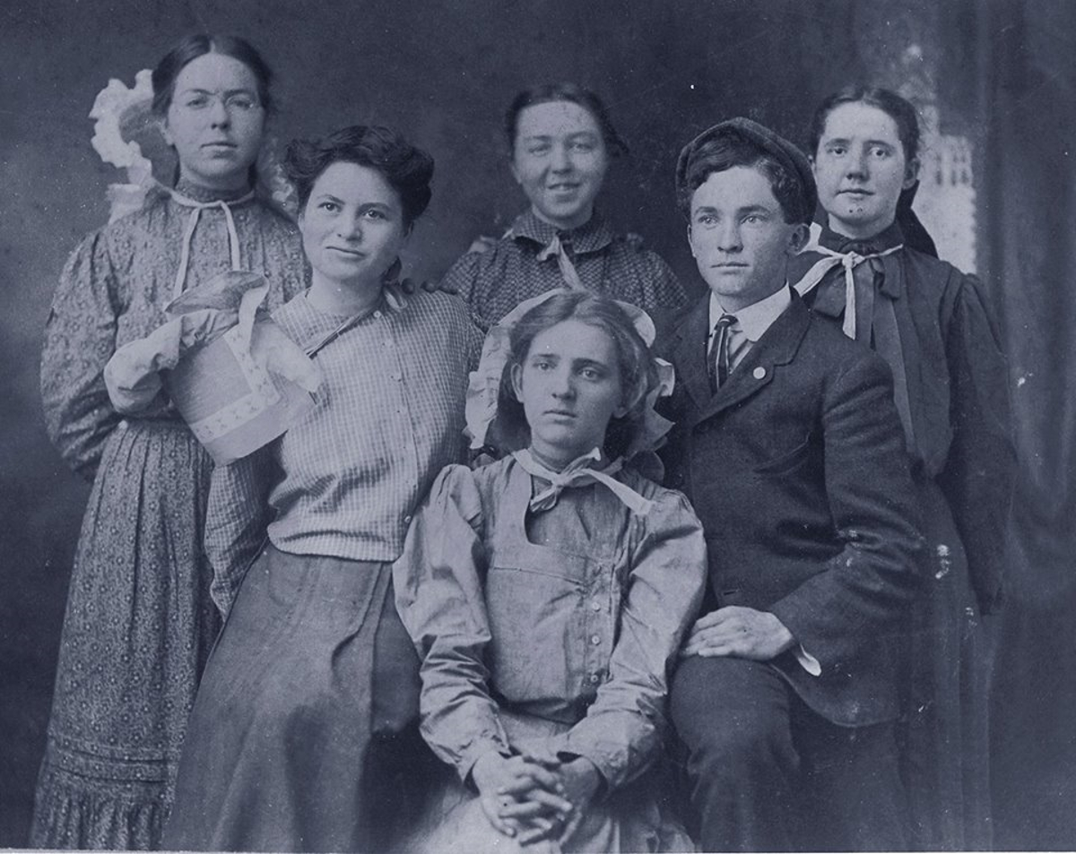 Quanah High School Senior Class 1906