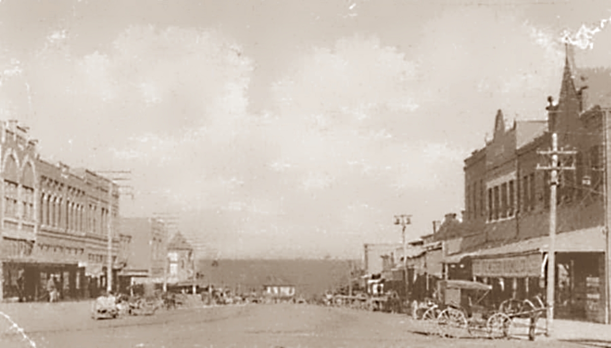 Upper Main Street Big Spring in 1890s